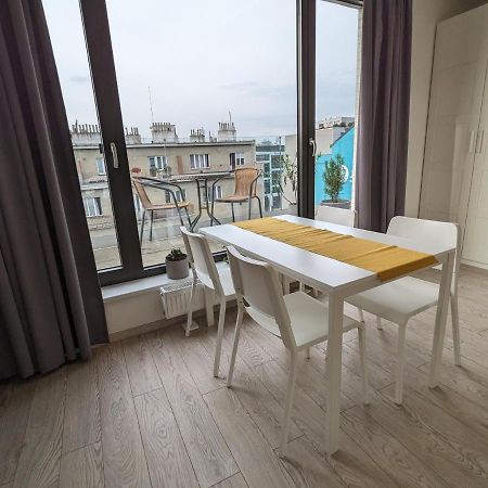 Cozy Apartment With Big Terrace In Central Prague - Karlin エクステリア 写真