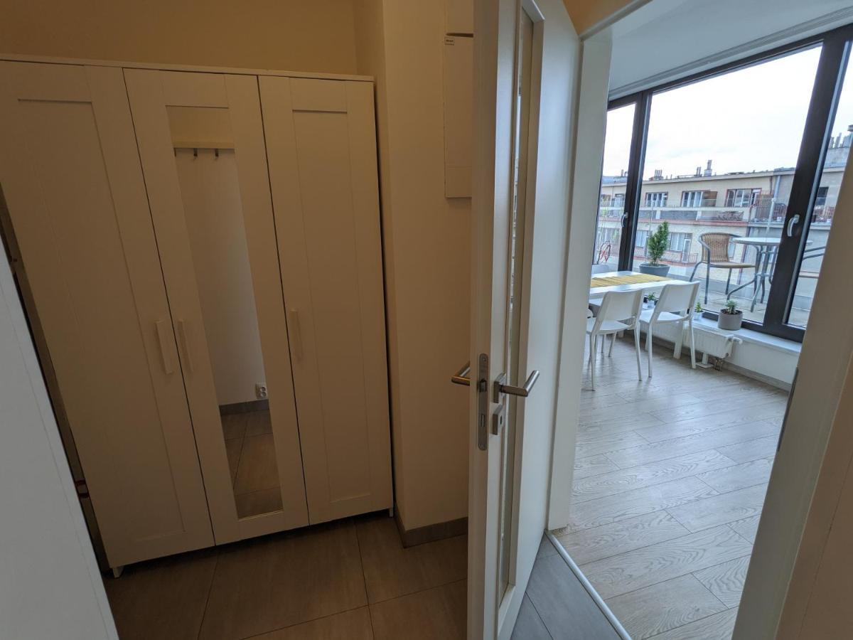 Cozy Apartment With Big Terrace In Central Prague - Karlin エクステリア 写真